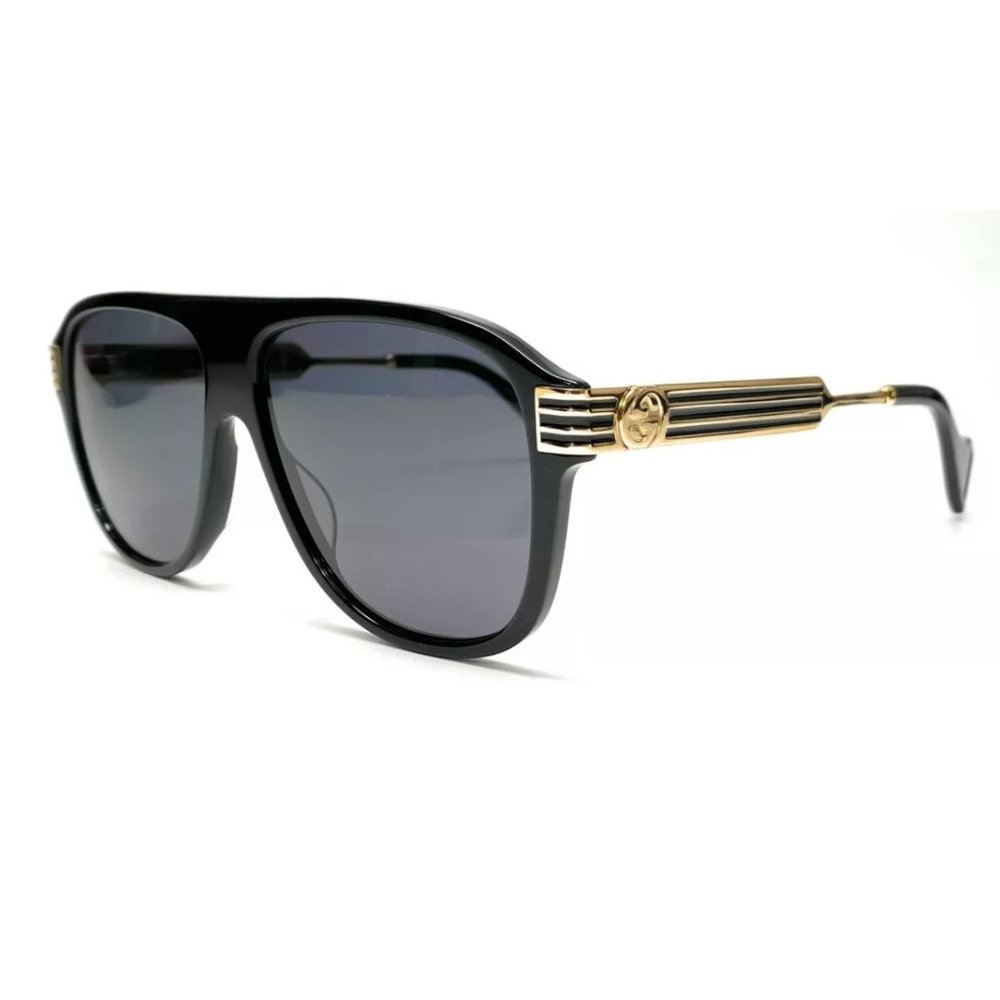 Gucci Men's Black and Grey Sunglasses!